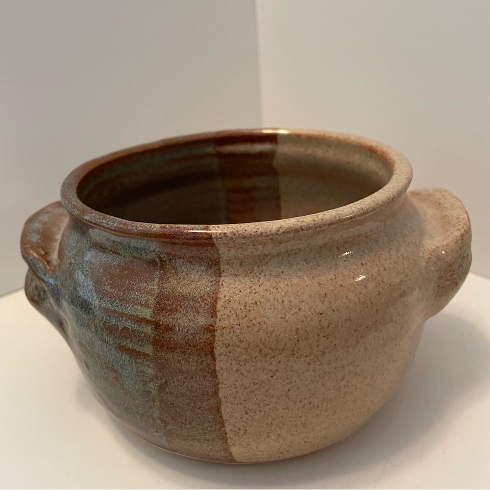 Handmade Studio Art Pottery Bowl With Handles Artist Signed  4.75”‎ X 3.5”